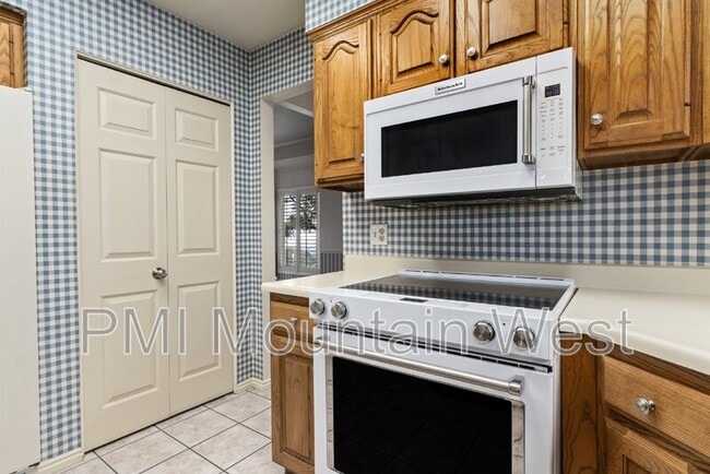 Building Photo - 1123 S 1500 E