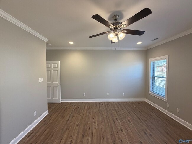 Building Photo - 945 Tracey Ln