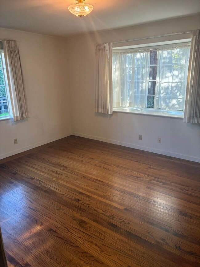 Building Photo - 1150 Stockbridge Ave