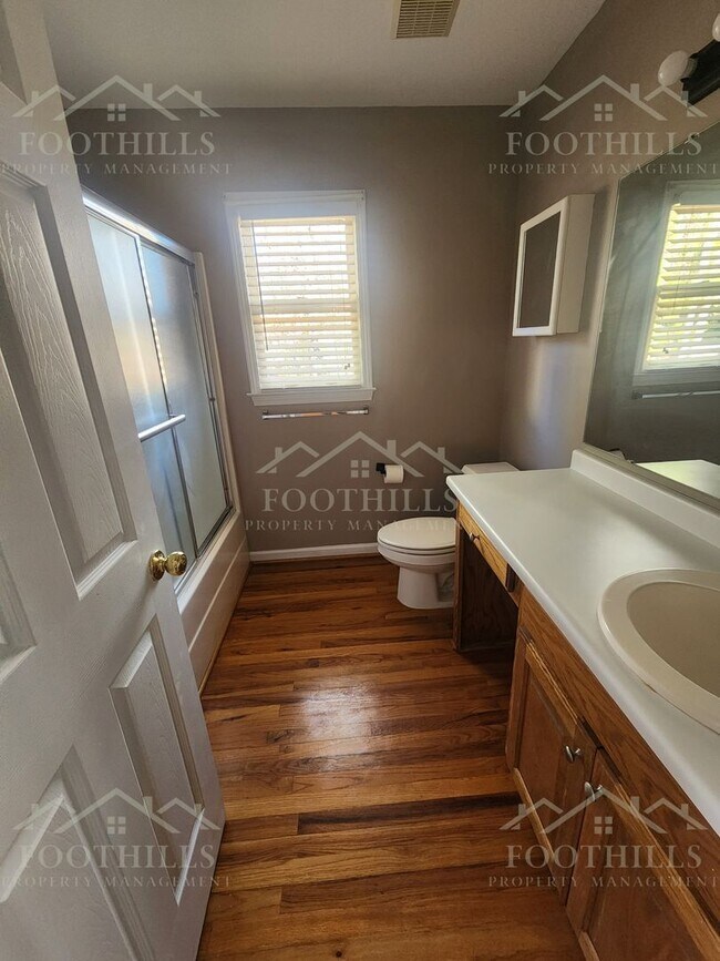 Building Photo - 235 Harbor Dr