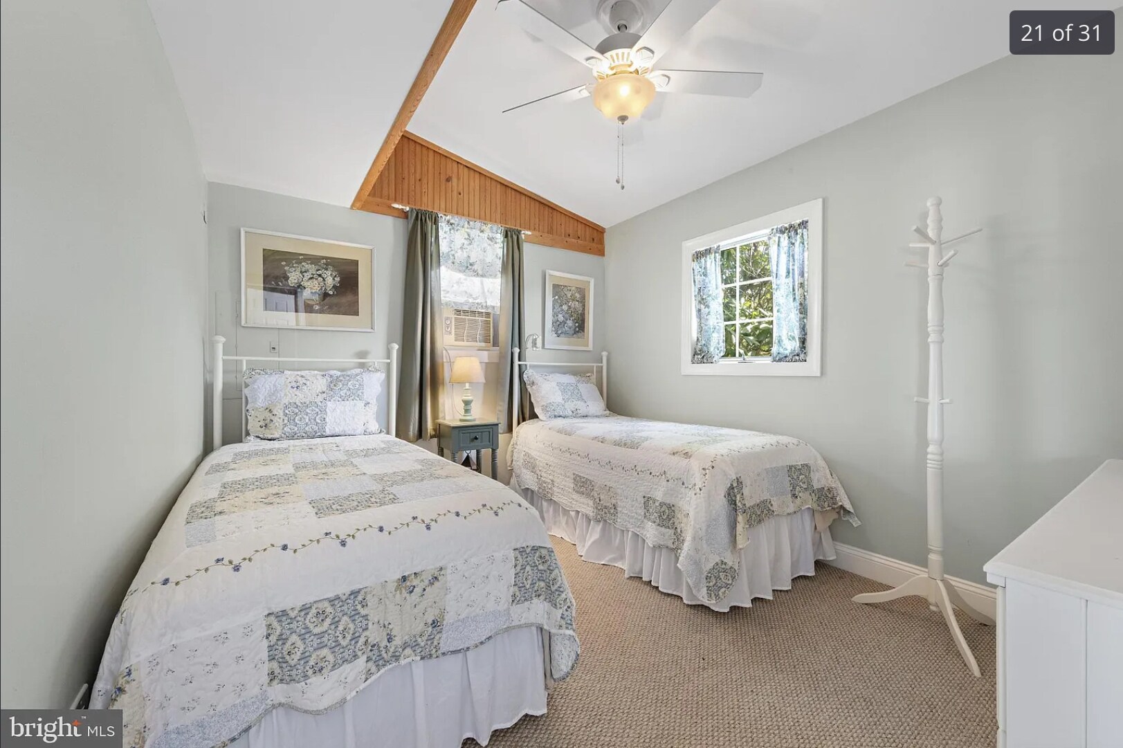 Building Photo - 52 Florence Ln