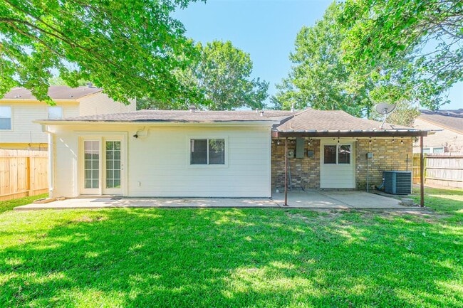 Building Photo - 12326 Flaxen Dr