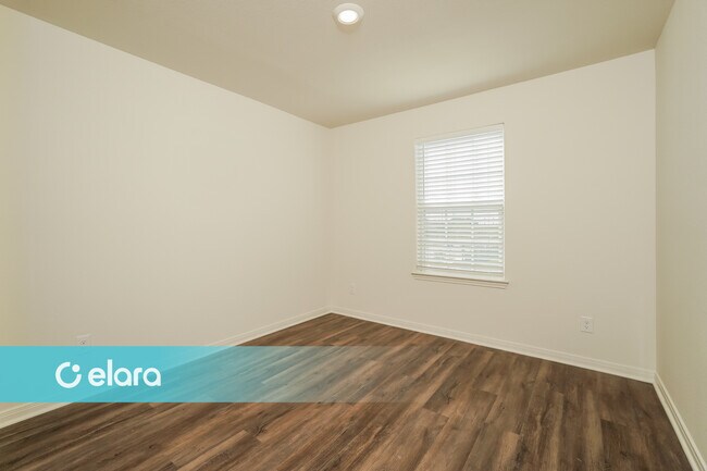 Building Photo - 11002 Eyelet Harbor