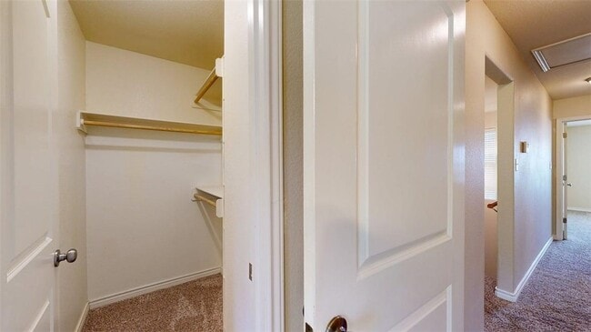 Building Photo - 4436 Reveille Rd