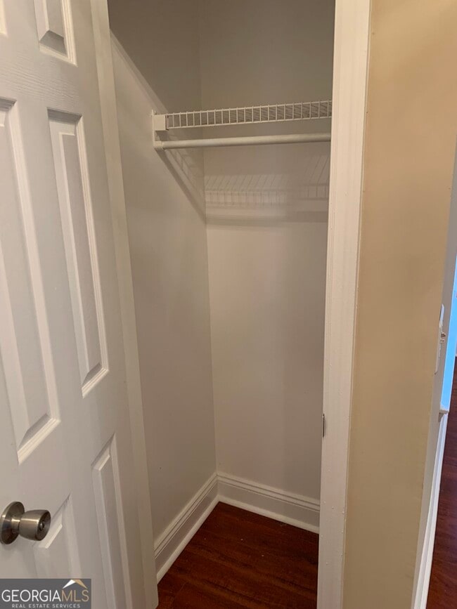 Building Photo - 105 Cherry Tree Ct