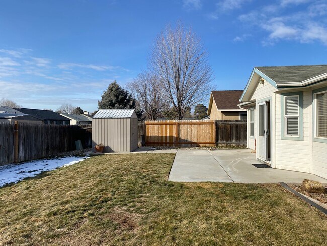 Building Photo - 11619 W Gabrielle Ct