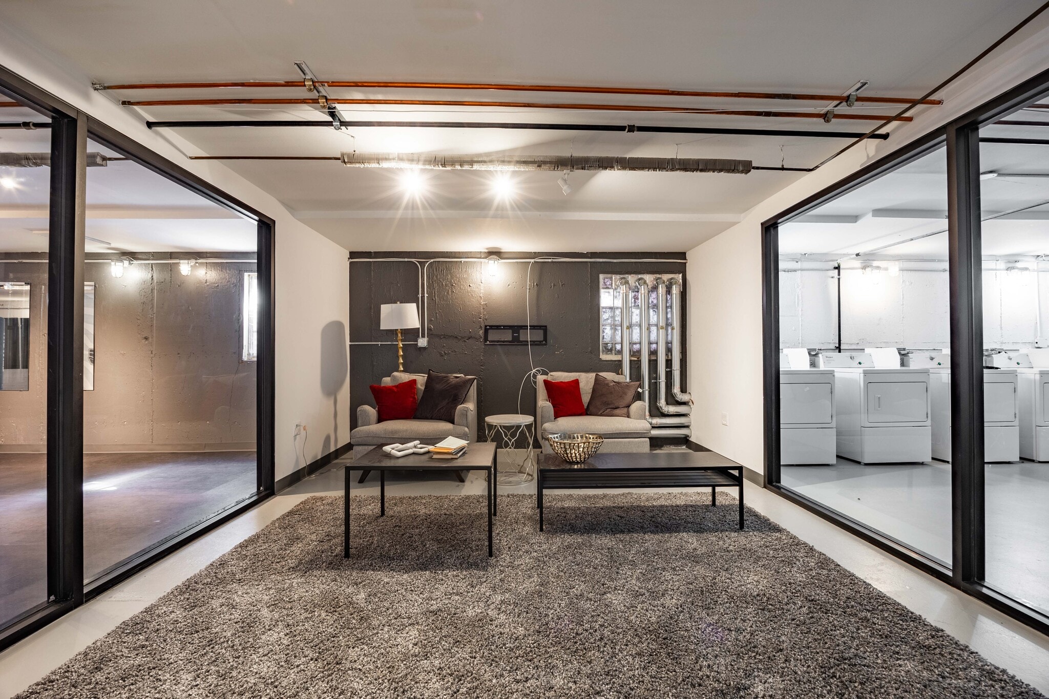 Building Photo - 7620 N Sheridan Rd