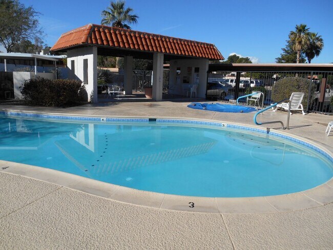 Building Photo - Updated 2 bedroom, 2 bath townhouse in Sahuara Village.