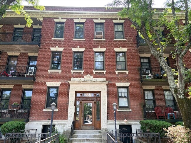 Building Photo - 1758 Commonwealth Ave