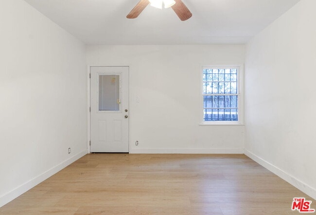 Building Photo - 2302 Bagley Ave