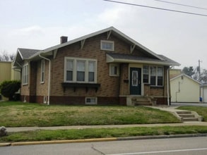 Building Photo - 314 W Main St