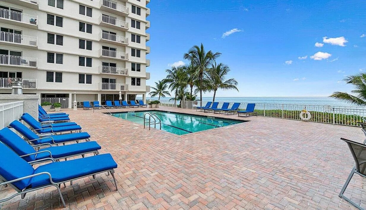 Pool Area - 3215 S Ocean Blvd