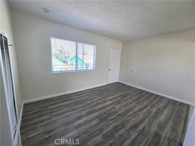 Building Photo - 1140 W 120th St