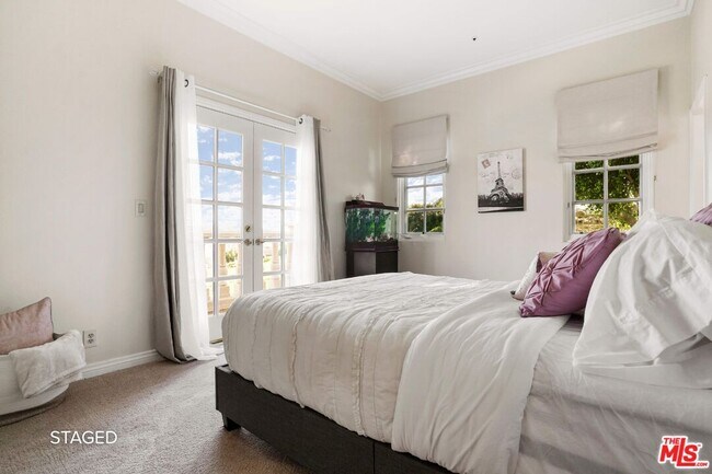 Building Photo - 19 Ranchero Rd