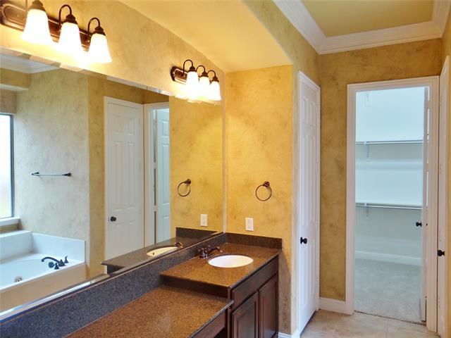 Building Photo - 831 San Clemente