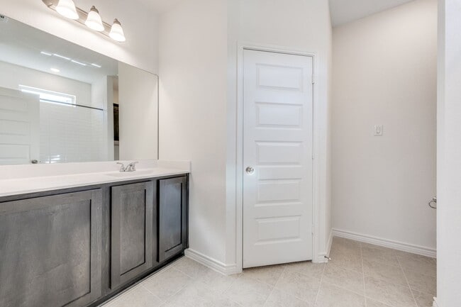 Building Photo - Brand-New 4 Bed | 2.5 Bath | Private Fenced Yard | Over 2,000 Sq Ft