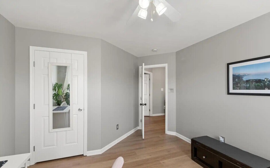 Building Photo - 6 Beau Ridge Dr