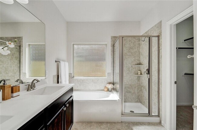 Building Photo - 6029 Mary Lewis Dr