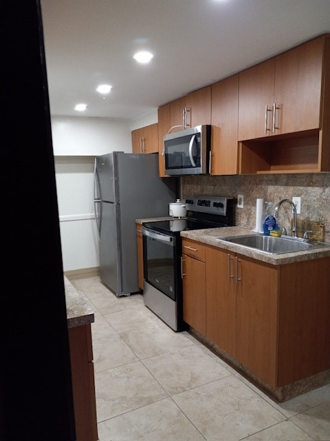 Building Photo - 5710 SW 38th St