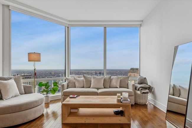 Building Photo - 401 N Wabash Ave