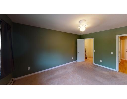 Building Photo - 13 Strawberry Bank Rd