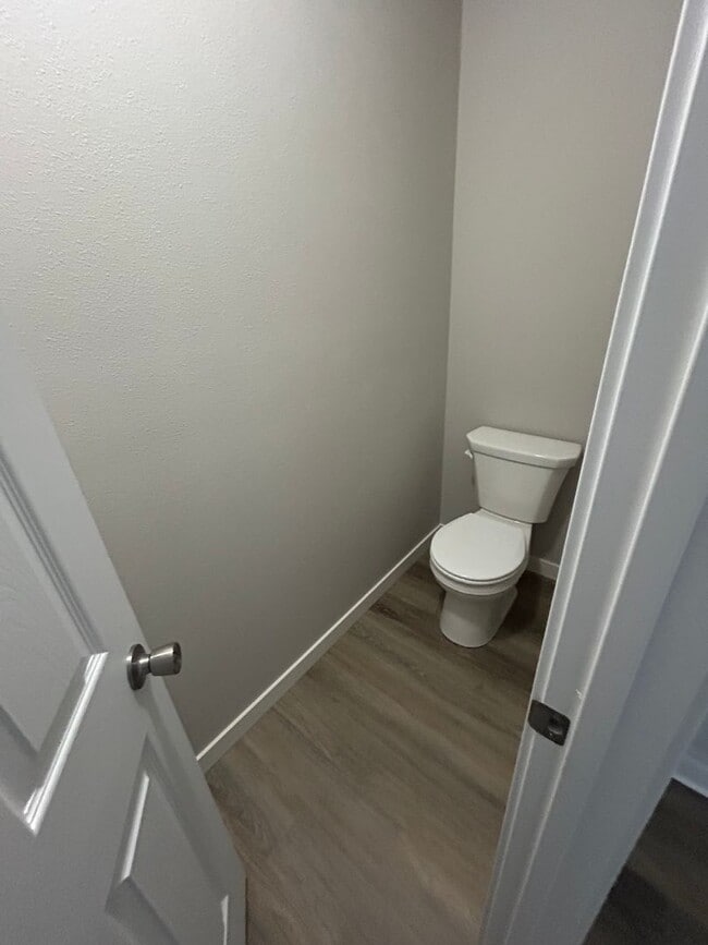 Building Photo - Beautifully Furnished Brand New 5 Bedroom ...