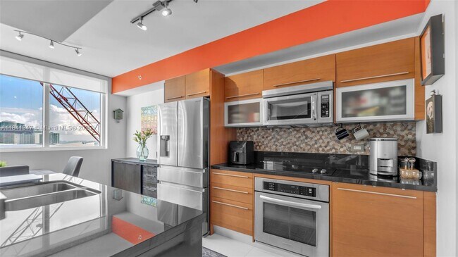 Building Photo - 244 Biscayne Blvd