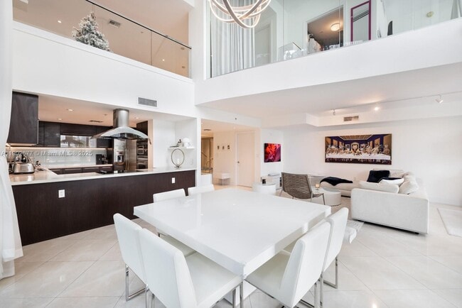 Building Photo - 7928 East Dr