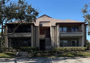 Building Photo - 10263 Gandy Blvd N