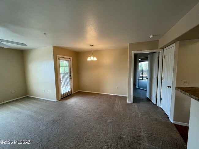 Building Photo - 5751 N Kolb Rd