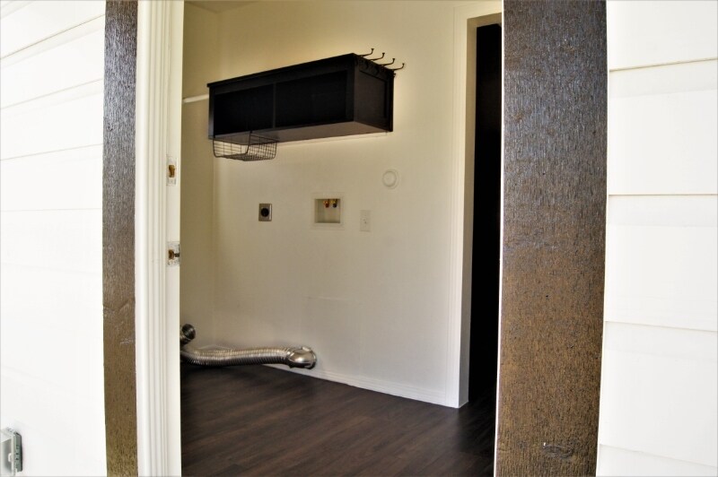 Building Photo - 1518 Huron St