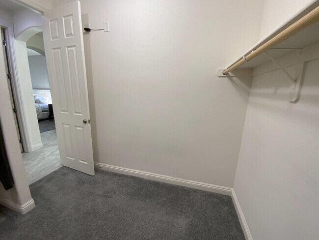 Building Photo - 799 Flowing Meadow Dr