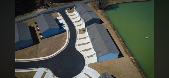 Building Photo - 118 Brexley Dr