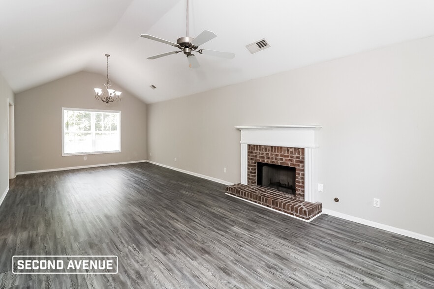 Building Photo - 1920 Ripple Creek Ct SW