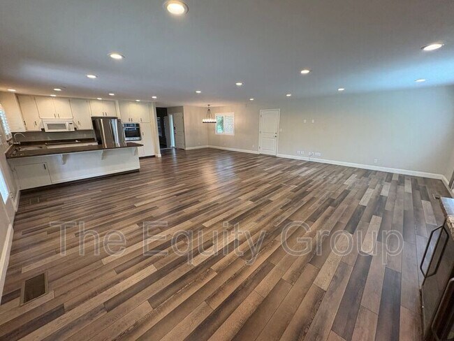 Building Photo - 445 N O'Farrell Ct