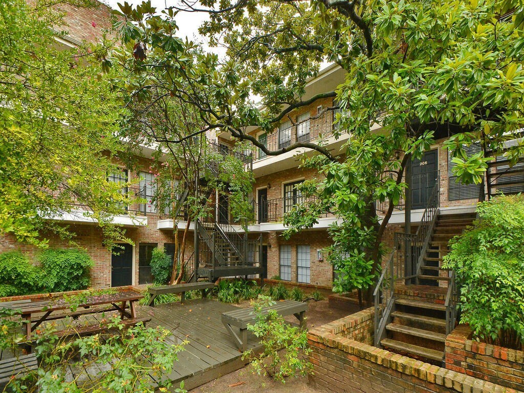Building Photo - 2801 Rio Grande