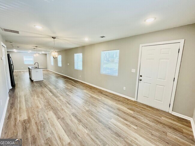 Building Photo - 3329 Burk Dr