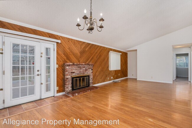 Building Photo - 3 br, 2 bath House - 8190 Gandy Dancer Way