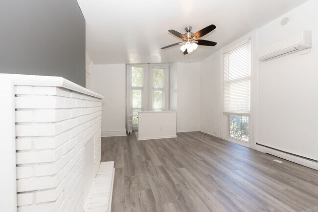 Building Photo - One Bedroom Micro Apartment S1 | Shadyside...