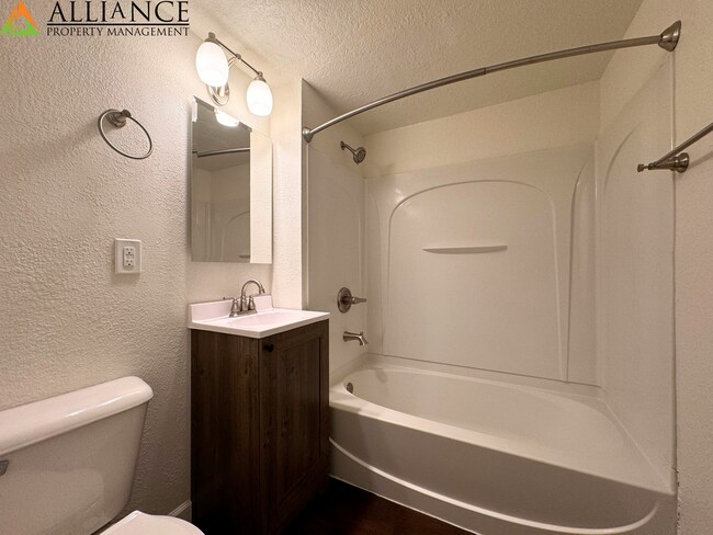 Building Photo - 1510 College Ave