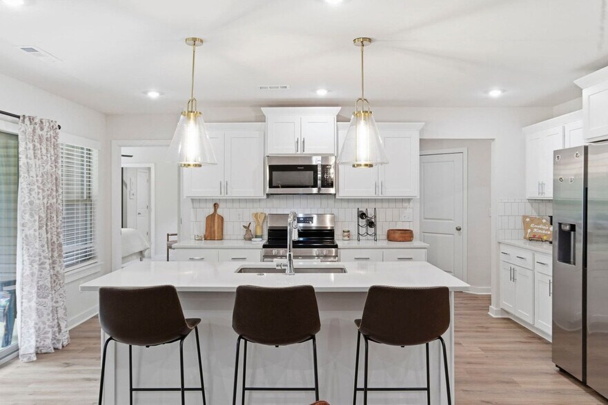 Building Photo - 3 Drem Cir