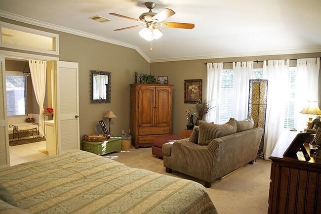 Building Photo - Beautiful 1 story home in Bay Glen!