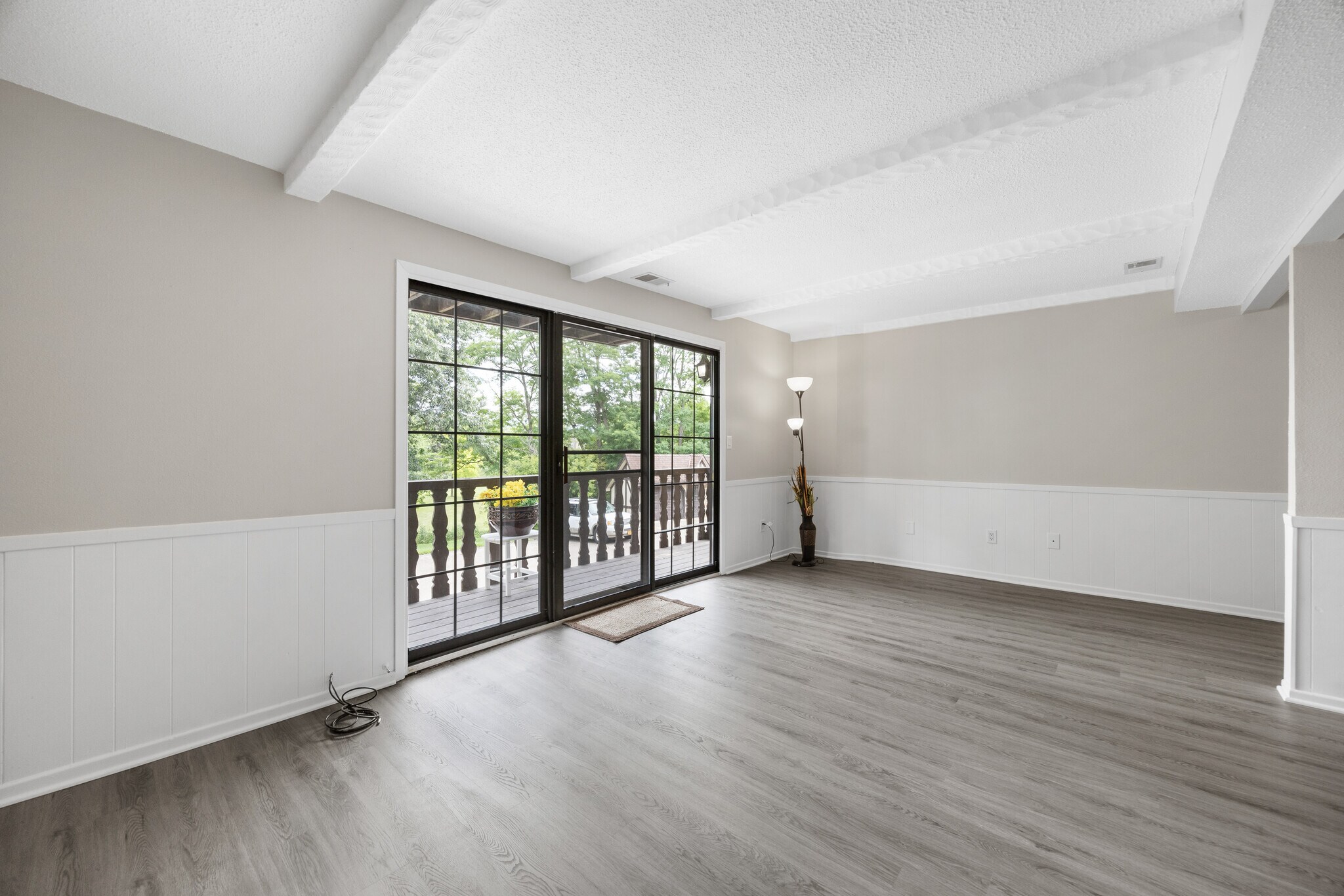 Building Photo - 1512 1st Ave