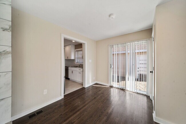 Building Photo - 22W144 Marston Ave