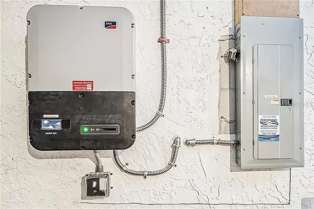 Building Photo - 600 6th Ave SE