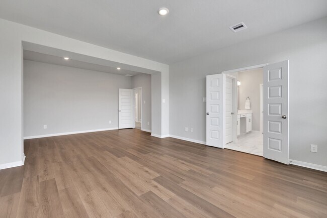 Building Photo - 3110 Millwork St