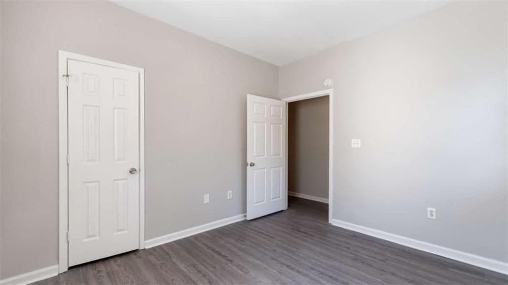 Building Photo - 848 Ridge Ave NW