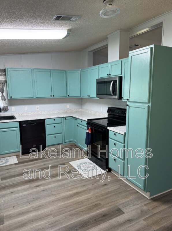 Building Photo - 1811 Sherwood Hill Dr