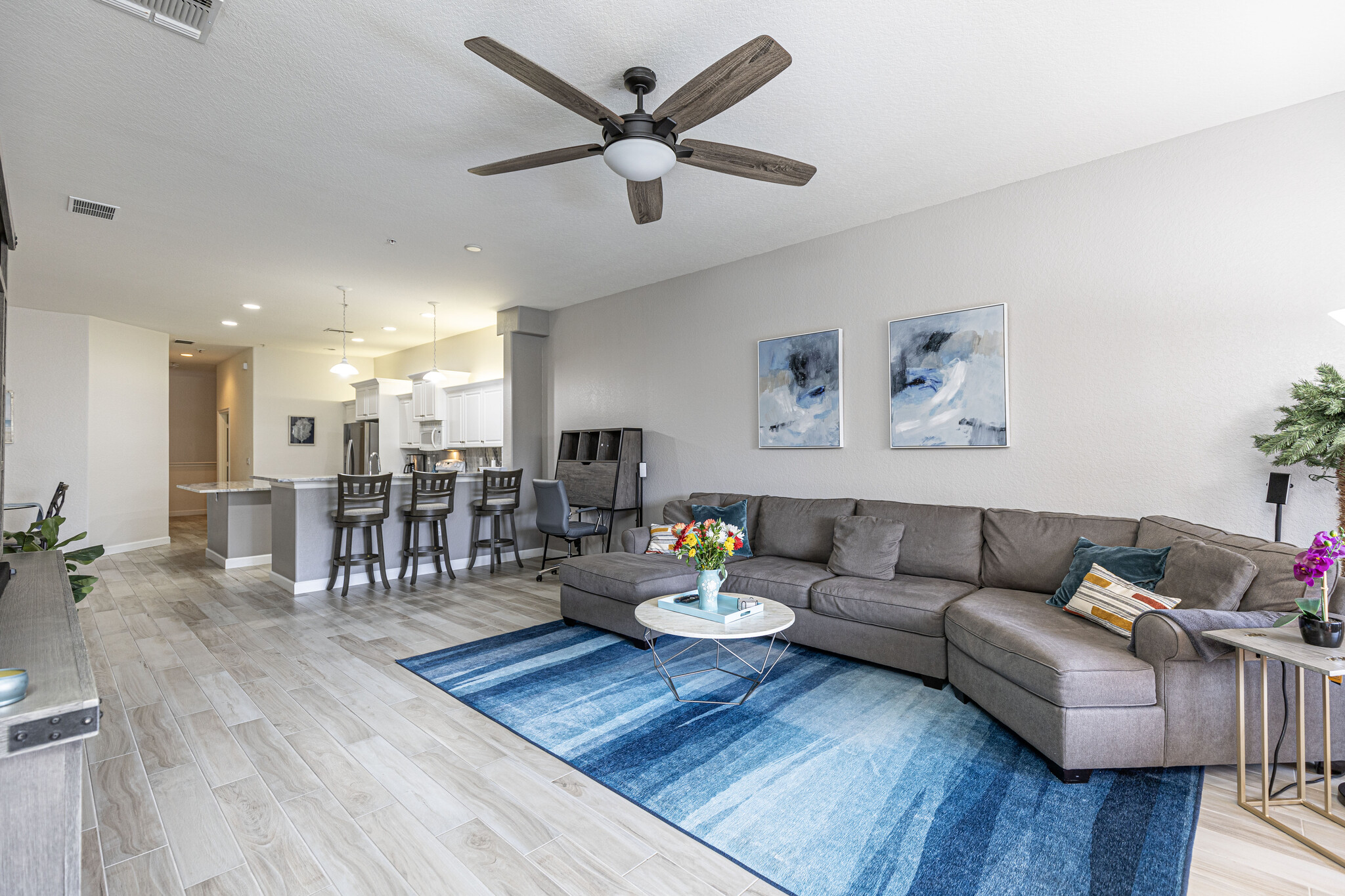 Building Photo - 8641 Piazza del Lago Cir