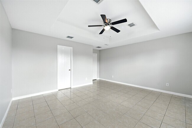 Building Photo - 7818 Black Gap Dr
